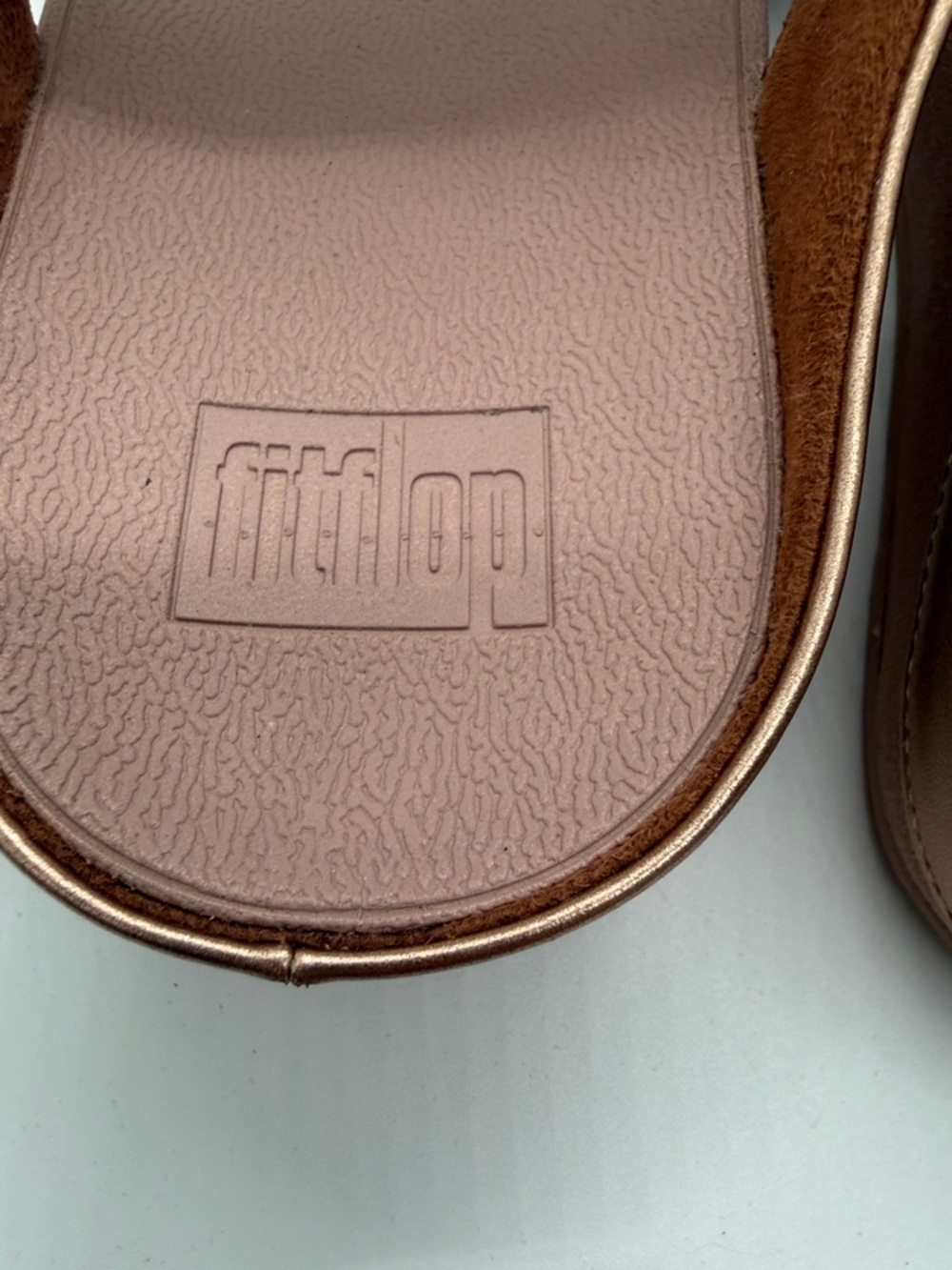 Fitflop Rose Gold Beaded Toe-Post Sandals - Pink Footbed - Picture 4 of 6
